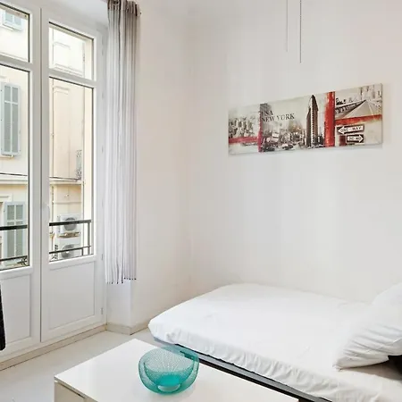 Modern Cosy Studio In Cannes, With Great Transportation Links * カンヌ