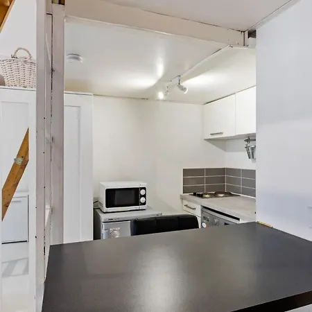 Modern Cosy Studio In Cannes, With Great Transportation Links *