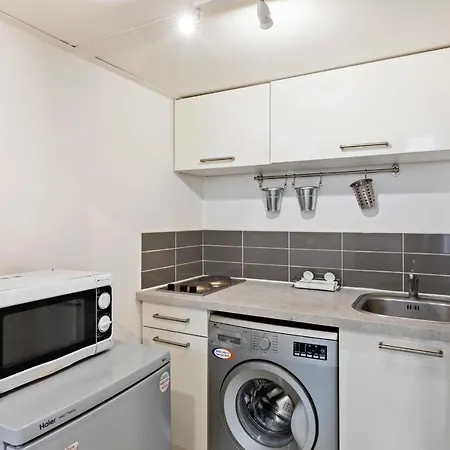 Appartement Modern Cosy Studio In Cannes, With Great Transportation Links Cannes
